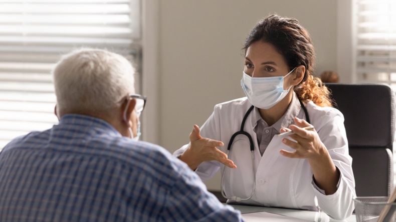 patient consulting a doctor